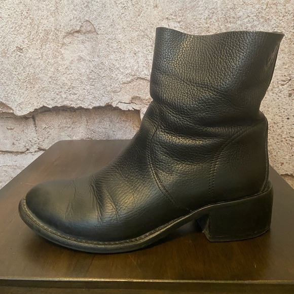 Tory Burch Shoes - Tory Burch Black Pebble Leather Raw Edge Boots